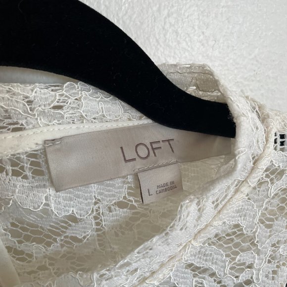 Loft Lace Blouse Bell Sleeves NWOT Large Cream Ivory - Picture 4 of 4